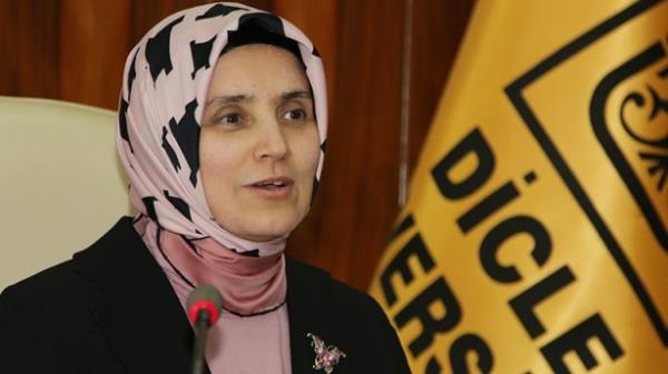 11 Nisan ? Ayegl j. Sara Trkiye'nin ilk bartl rektr oldu