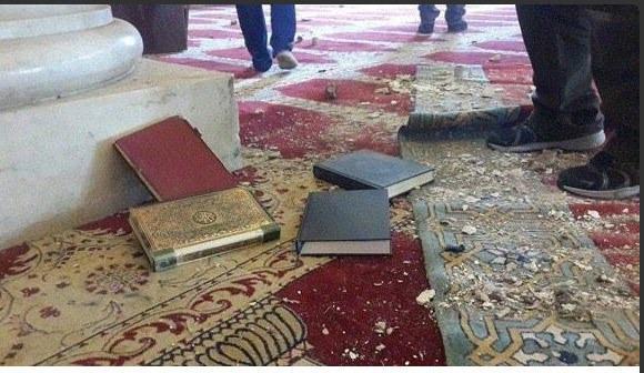 5 Kasm ? srail askerleri postallarla Mescid- Aksa'ya girdi