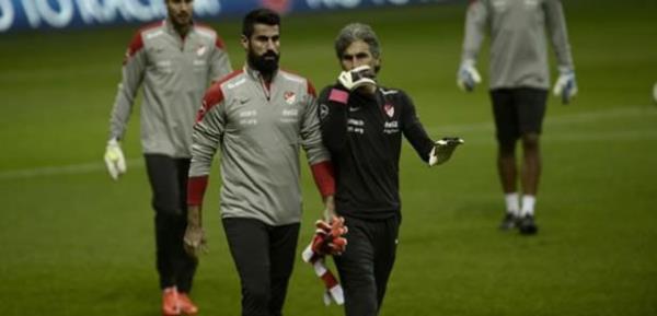 16 Kasm ? Volkan Demirel sahay terk etti