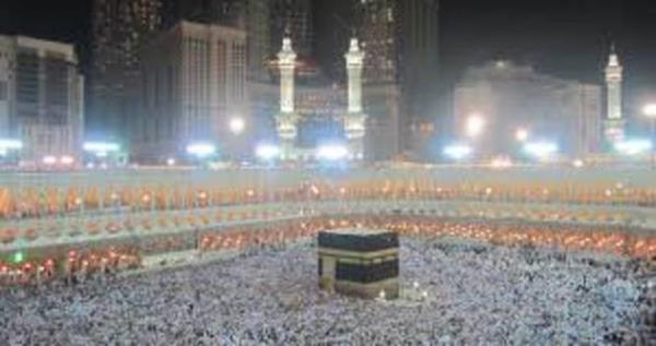 slam dininin merkezi olan Mekke, putperestlikten, hurafelerden arndrlmtr. Fetih sonrasnda kentte sosyal ve ekonomik durumda deimitir. Gelirler adil olarak datldndan, kervan yollarna bamllk azalmtr. Hac zamanlarnda Mslmanlarn akn ettii, ticari faaliyetin artt bir ehir haline gelmitir.