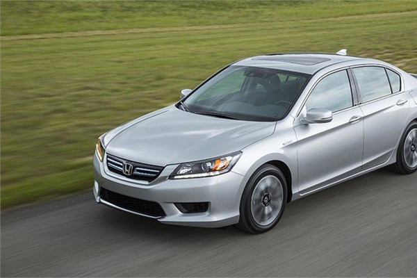 9. Honda Accord'un hibrid modeli