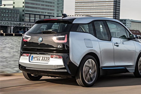 4. BMW i3