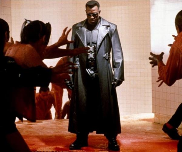 <br><b>BLADE</b></br>  Aktr: Wesley Snipes  <br>Film: The Blade lemesi (1998-2004)</br>