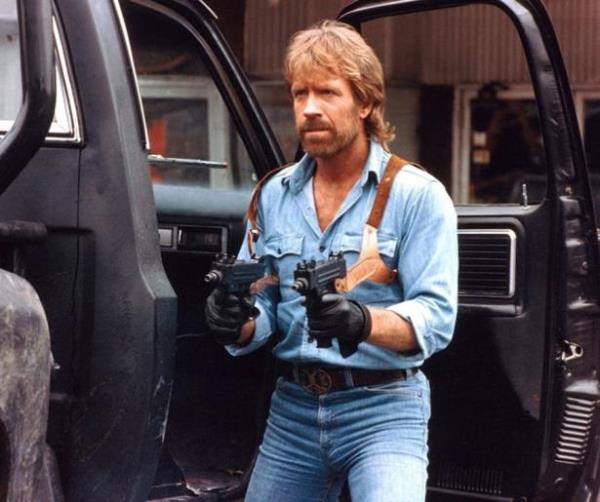 <br><b>MATT HUNTER</b></br>  Aktr: Chuck Norris  <br>Film: Invasion U.S.A. (1985)</br>