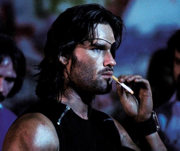 <br><b>SNAKE PLISSKEN</b></br>  Aktr: Kurt Russell  <br>Film: Escape From New York (1981), Escape From LA (1996)</br>