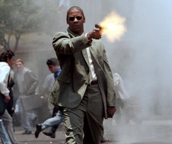 <br><b>CREASY</b></br>  Aktr: Denzel Washington  <br>Film: Man On Fire</br>
