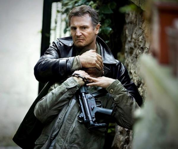 <br><b>BRYAN MILLS</b></br>  Aktr: Liam Neeson  <br>Film: Taken (2008), Taken 2 (2012)</br>