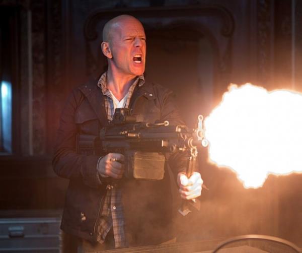 <br><b>JOHN MCCLANE</b></br>  Aktr: Bruce Willis  <br>Film: The Die Hard serisi (1988-2013)</br>