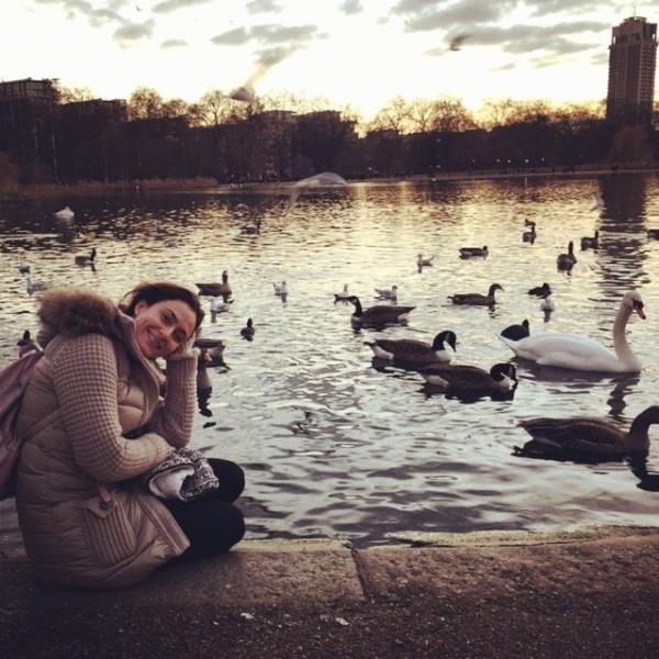 <br>CEYDA DVENC </br>  Binbir dnce, yeni planlar, yeni kararlar, yeni yl yeni hayat... Sknt, huzur, mutluluk, heyecan birarada olur mu?? Olurmu... Gel bakalm 2015 hazrm ben...