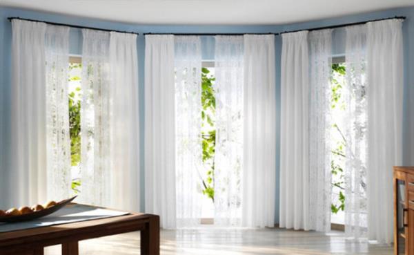 <b>11. PERDELER ASIN:</b> Perdeler aslnca odalar size daha samimi gelecektir.