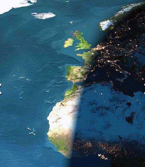 Astronotlarca uzaydan ekilen fotorafta, dnyann gndz ve gece olan ksmlar grlebiliyor: SAHTE. Fotoraf ok gzel olsa da, aslnda iki farkl uydudan ekilen iki farkl fotorafn birleimi.