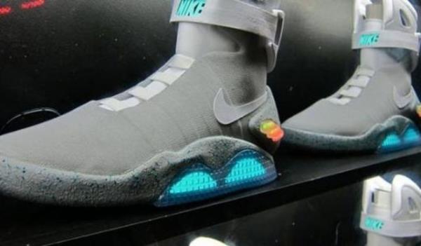 Ne oldu? Tasarm benzese de gerekte byle bir ayakkab henz icat edilmedi.Ne oldu? Tasarm benzese de gerekte byle bir ayakkab henz icat edilmedi