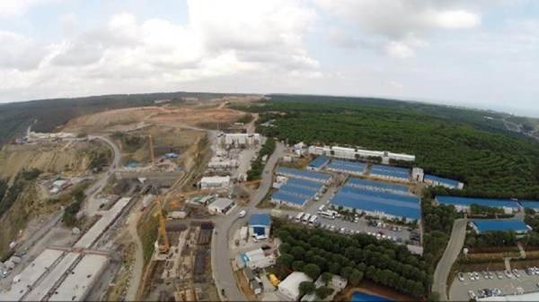 Avrupa yakas�nda Garip�e K�y�'ndeki kulenin y�ksekli�i 322, Anadolu yakas�nda Poyrazk�y kesimindeki kulenin y�ksekli�i ise 318 metreyi bulacak.