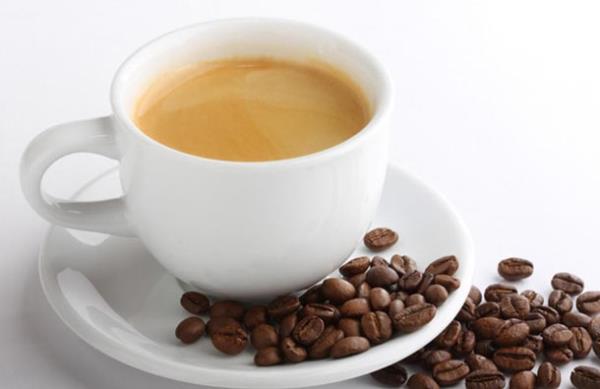 <p><b>TATLI YERNE KAHVE</b></p>    Inslin direncini krc etkisi nedeni ile kiinin tatl ihtiyacn azaltyor. zellikle can sk tatl isteyenler, tatl yerine kahve ierlerse bu ihtiyacn kaybolduunu greceklerdir.