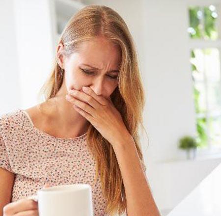 <p><b>VCUTTAN SU ATIMINI ARTIRIYOR</b></p>    Kahve vcuttan su atmn arttrarak idrar ihtiyacn arttryor. Kalp ve bbrek hastalarnda elektrolit dengesizlii yapabiliyor.