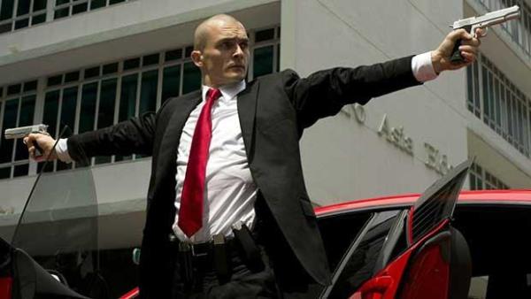 <p><b>Hitman: Agent 47 - 28 Austos 2015</b></p>  Oyun uyarlamas olarak bilinen Hitman'in yeni filmi, Hitman Agent 47, ilk filminin kald yerden devam ediyor. Yapmc koltuunda Aleksander Bach'in oturaca Hitman Agent 47'nin barollerinde ise yeni filme dahil olan Rupert Friend yer alacak. Filmin vizyona giri tarihi olarak ise 28 Austos 2015 olarak belirtildi.