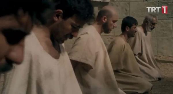 ALO RTK hattna vatandalar, "Ailece televizyon seyrederken klla kafalarn kesilme sahnelerini gsterdiler. Sahneler buzlanmad. ocuklarmzn psikolojisini etkiledii iin gerekenin yaplmasn talep ediyoruz" diyerek diziyle ilgili ikyette bulundu