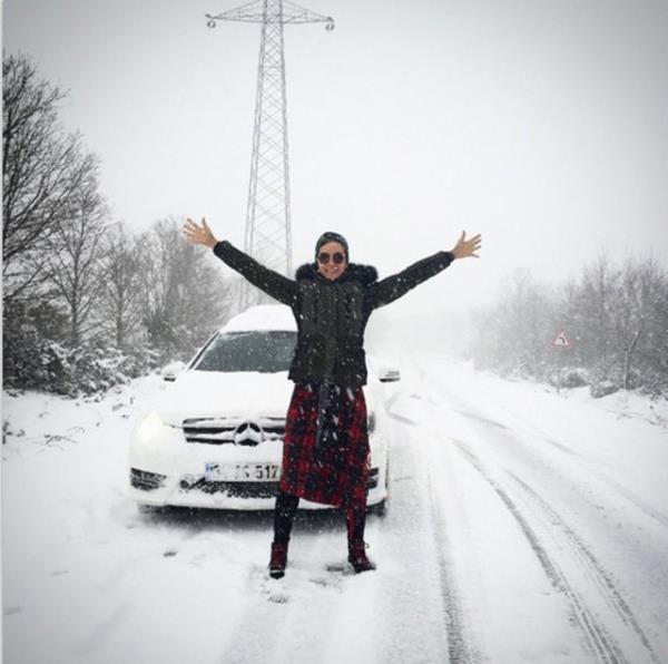 BRCE AKALAY  <br>Yollarn ustasym gzlerinin hastasym</br>