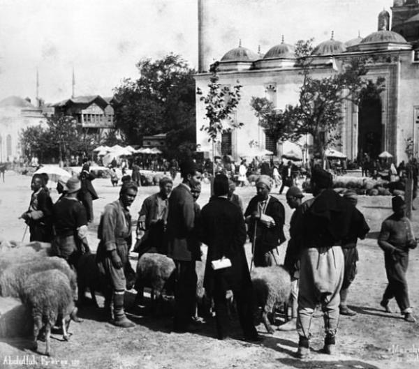 Beyazt'ta bayram tela