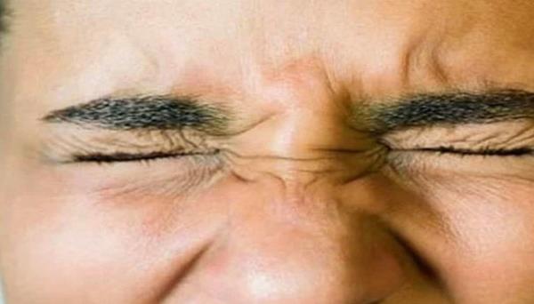 Siz de ortalama 12 kez g�z k�rp�yorsunuz