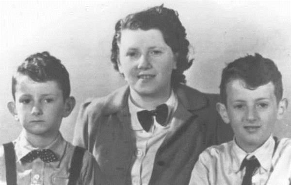 Eduard, Elisabeth ve Alexander Hornemann. Neuengamme toplama kampında tüberküloz deneylerinde kullanılan çocuklar, kampa girilmesinden kısa süre önce öldürüldü. Elisabeth Aushcwitz'de tifüs nedeniyle hayatını kaybetti