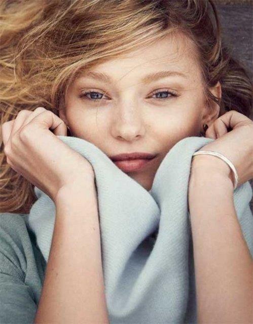 Ka�mir k�yafetlerinizi elde y�kay�n�z. Ufak par�alardaki ka�mir k�yafetleri salata kurutucu ile kurutabilirsiniz. Fazla suyu saniyeler i�inde yok edebilirsiniz.