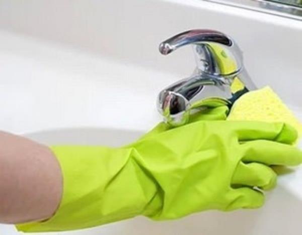 Banyo, mutfak musluklar� ve lavaboyu temizleyebilirsiniz.