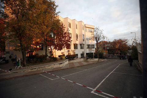 Mimar Davud Aa'dr. Cerrah Paa camiyle birlikte ifte hamam, eme ve trbe de yaptrmtr.