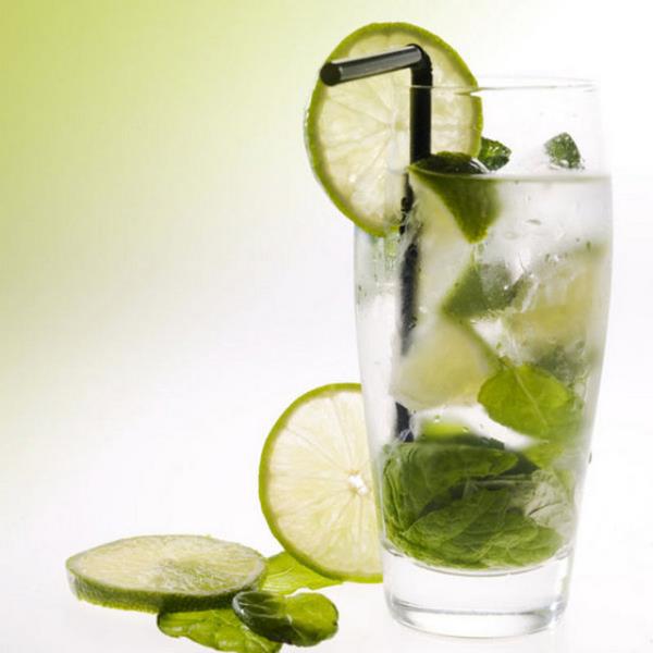 <p><b>Ender Sara'tan son dakika diyeti</b></p>  1. GN... Uyannca; 1 bardak, yarm tatl ka ball, 10 damla limonlu lk su.