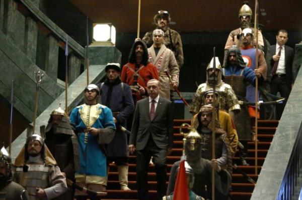 16 Trk Devleti'ni arkasna alan Adam, Dnyann birleip yenemedii komutan, RECEP TAYYP ERDOAN !!!