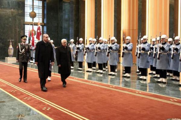 16 Trk Devleti bayran eletiren zihniyet "Zulm 1453'te balad!" diyen zihniyetin ta kendisidir.