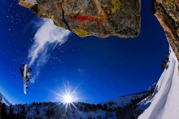 Gilman kimi zaman bir skateboarder'...