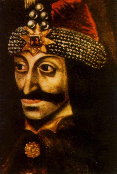 <br><b>Kazkl Voyvoda</b></br>  Vlad kazansa da kaybetse de savata ald esirleri kaza geirerek ldrmesiyle mehurdu. Hatta Eflak`a sefer dzenleyen Fatih Sultan Mehmet`in bakentin giriine dizilmi 20 bin kaza geirilmi insan (kadn, erkek, ocuk) grntsyle ok olduu ve derin bir zntye kapld anlatlr. Yolda karsna kan hayvanlar bile kaza oturtan 3. Vlad`in vahilikleri o kadar ileri boyuttadrki vampir konsepti bal bana kendisinden ilham alr.