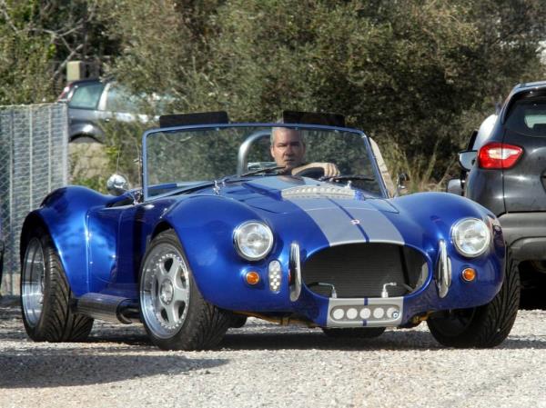 Ruhsat almak iinde sabrla alacam. Engel konulursa aratrm. kmaz yolda olursam garajda aracm bekler. Benim iin nemli olan gzel bir ey yapmakt. Onu yaptma inanyorum' dedi.