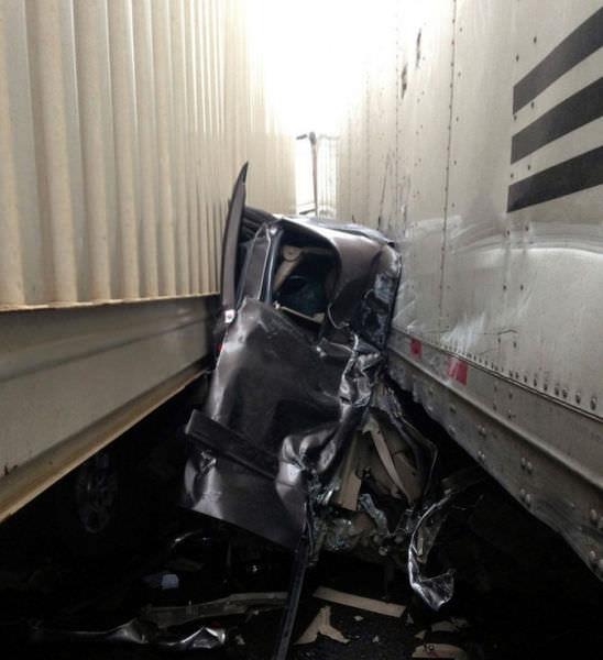 Zincirleme kazada ar yaralanan 12 kii hastaneye kaldrld.