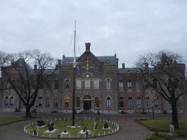 37. Royal Naval College (Hollanda)