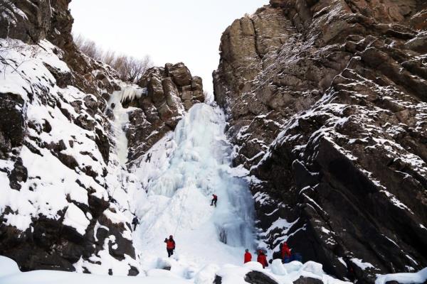 Erzurum'daki festival dolaysyla yaptklar hazrlklar kapsamnda byk bir srprizle karlatklarn anlatan Bayram, yle konutu: