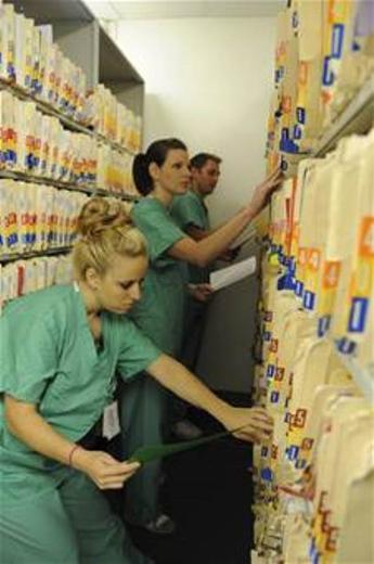 35. Tbbi Kaytlar Teknisyeni     Yllk gelir: 33 bin 150 Dolar