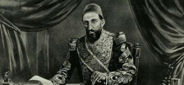 <br><b>Sultan II. Abdlhamid Han</b></br>  Millet birbirini krp geireceine brakn beni ldrsn. cab halinde donanmay kaybetmemek iin canm vermeye hazrm.