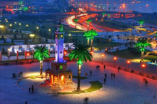 1939 ylnda gerekleen depremin ardndan 2060 ylndan nce de byk bir deprem bekleniyor. Muhtemelen kentin %60 kadar ykm riski altnda.   <br>Tahmini l says: 11.500</br>