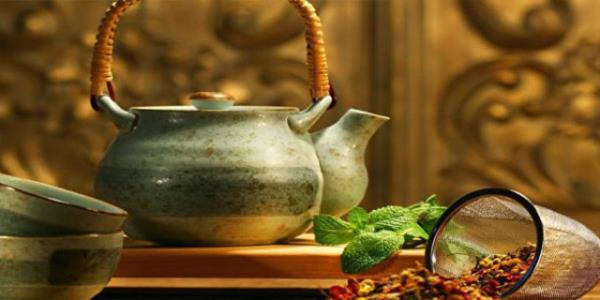 te doadan gelen ecza deposu...    Bitki aylar vcudumuza olan yararlaryla bilinse de hangisinin neye iyi geldii konusunda biroumuz kesin bilgiye sahip deiliz. O halde yazmza bir gz atmakta fayda var...