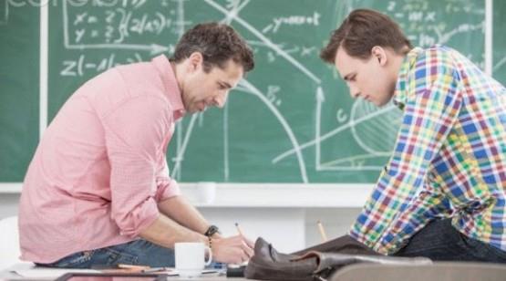 15. Okul dnda da retmenlik alkanlklarnzn devam etmesi. Restaurantta sandalyeleri geliigzel itmeniz.