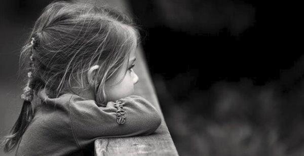 <p><b>9) Heveslerini krmayn!</b></p>  Krlm hevesler alya alnmaz. Tedavi ou zaman yllarca srer. Bu yzden olur olmaz konular iin ocuklarnzn heveslerini krmayn. Size basit gelen bir meselenin, onlarn kck dnyasnda ne kadar byk yer kapladn unutmayn!