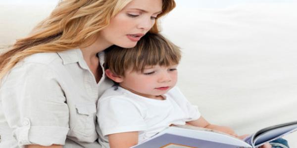 Ceza yntemi hibir fayda salamayaca gibi ocuun anne baba ile ilikilerinin de bozulmasna neden olur. Bu dnemde ailenin sergileyecei yanl yaklam ocukta yalan syleme, maddeye yaknlk, evden kama ve intihar eilimi gibi davranlarn ortaya kmasna neden olabilir. te yandan baz aileler, baar karsnda ocuklarn dllendirme eklini de yanl sergileyebiliyor. Bu gibi durumlarda ocua maddi dller sunmann dnda onu takdir etmek gerekiyor. nk bazen ocuklar maddi dlleri istismar etmeye alabiliyor. Onlara; kocaman bir sarlma, yrekten bir teekkr, gururlu bir aferin dl olarak benimsetilmeli.