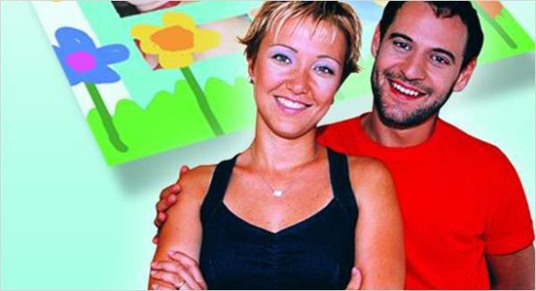 Evdeki Yabanc  <br>  Evdeki Yabanc, yapmcln Abdullah Ouz`un, ynetmenliini mm Burhan ve Erdoan Engin`in yapt; barollerini Berna Lain, Tardu Flordun, Oya Aydoan ve Aliye Uzunataan`n paylat dizi.