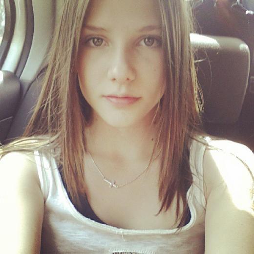 Alina Boz<br>  Parampara dizisinin oyuncusu Alina Boz da Google'n geen hafta en ok aranan isimlerinden biriydi.