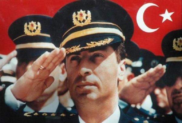 Gaffar Okkan<br>  24 Ocak 2001 tarihinde urad silahl saldr sonucu, 5 polis memuruyla birlikte ehit olan dnemin Diyarbakr Emniyet Mdr Ali Gaffar Okkan kabri banda anld.