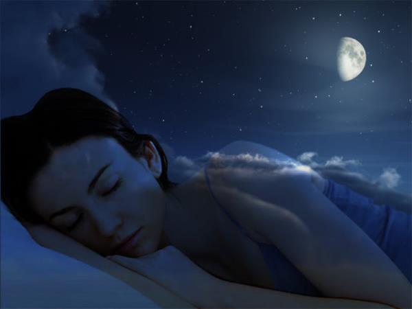 REM uykusu ergen insanlarda tm uykunun yzde 20-25'ini kapsar, bu da bir gecelik uykunun 90-120 dakikasna eittir.