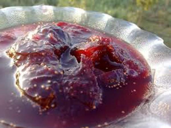 Ortalama 3-4 incir yaklak 125 kalori karlnda size 82 mg kalsiyum, art 34 mg magnezyum sunar. Bu bir bardak portakal suyundakinin  katndan daha fazladr.