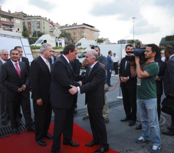 Ak Parti'nin iftarna nl akn